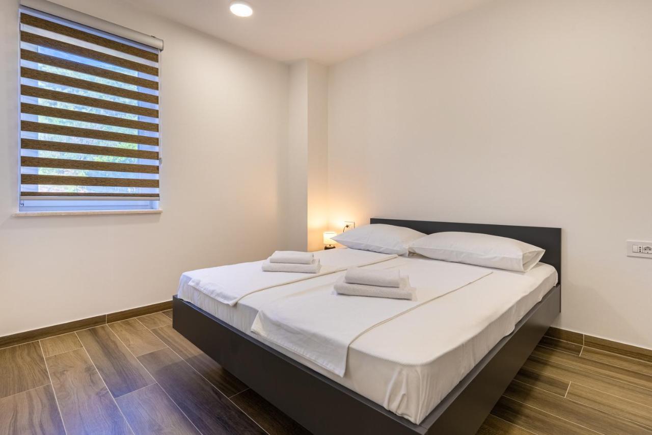 Apartman Vischetti Cres Exteriör bild