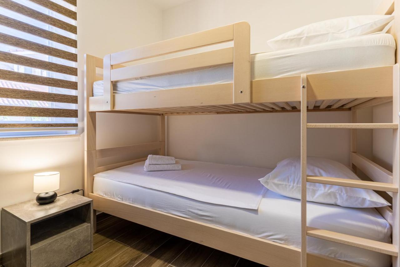 Apartman Vischetti Cres Exteriör bild