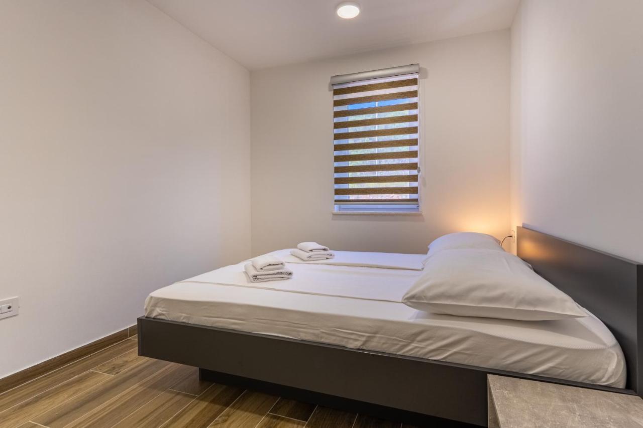 Apartman Vischetti Cres Exteriör bild
