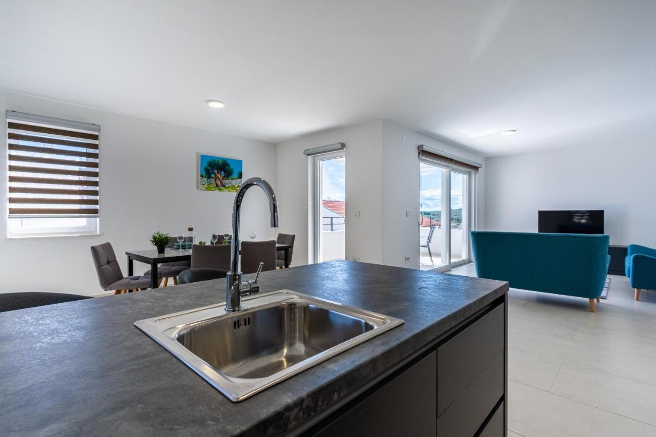 Apartman Vischetti Cres Exteriör bild