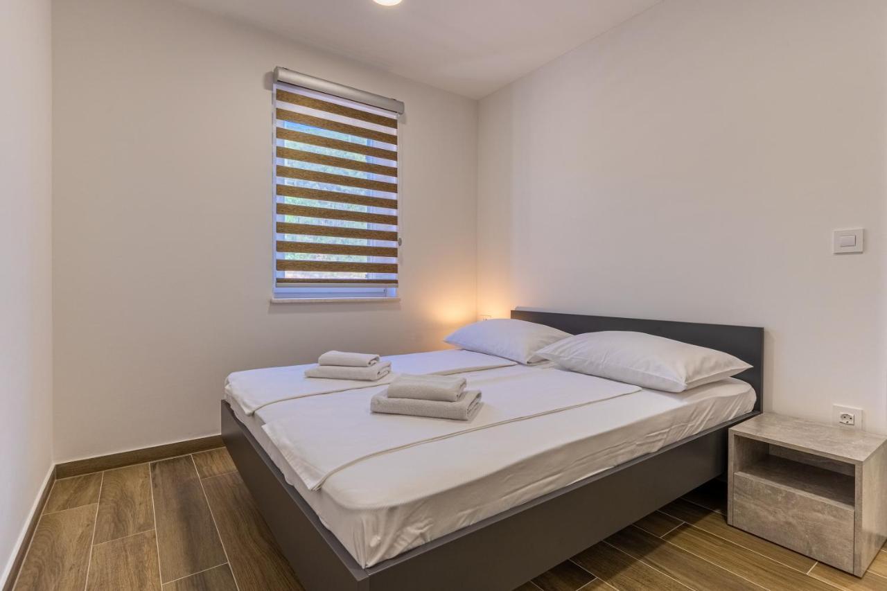 Apartman Vischetti Cres Exteriör bild